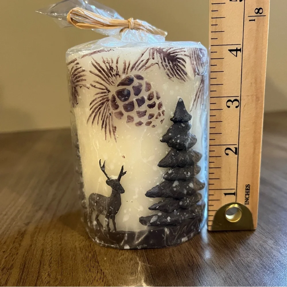 VTG New TrimMerry Winter Woodland Cottage Evergreen Deer Pinecone Wax Candle